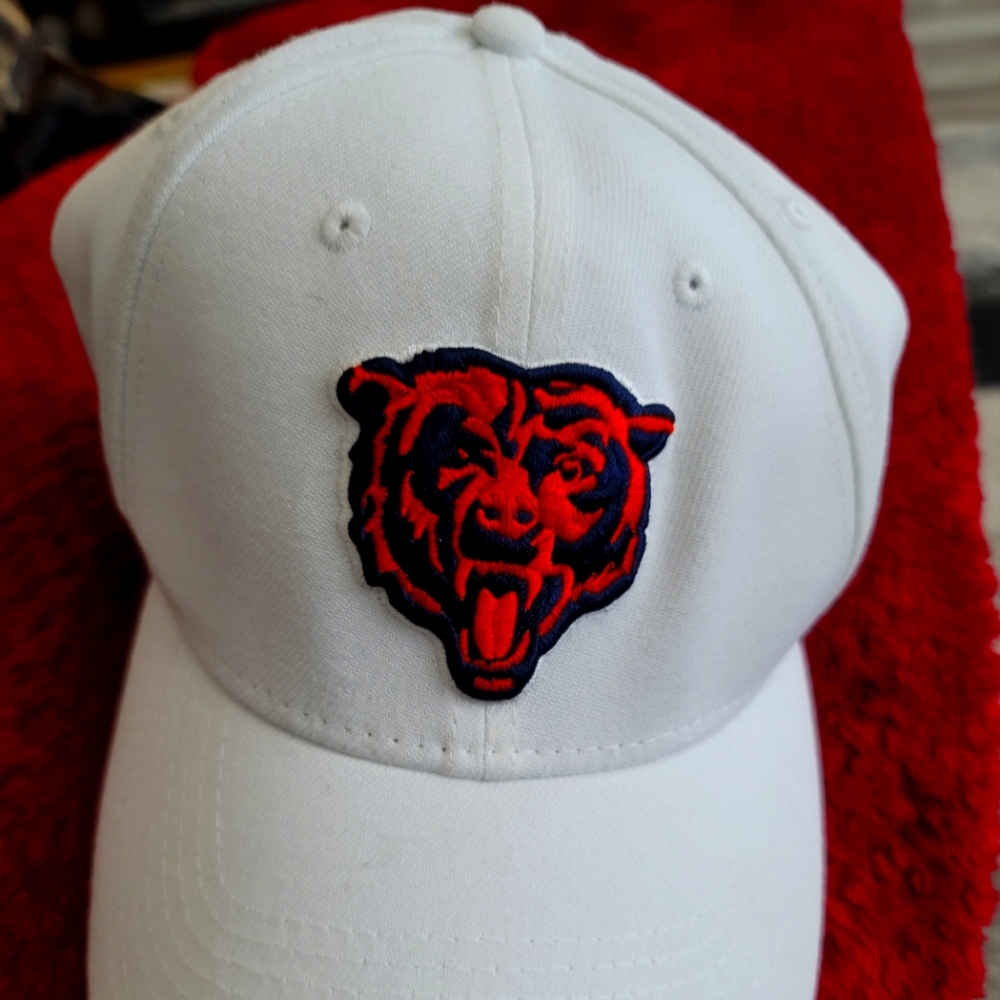 NWOT NFL BEARS CAP